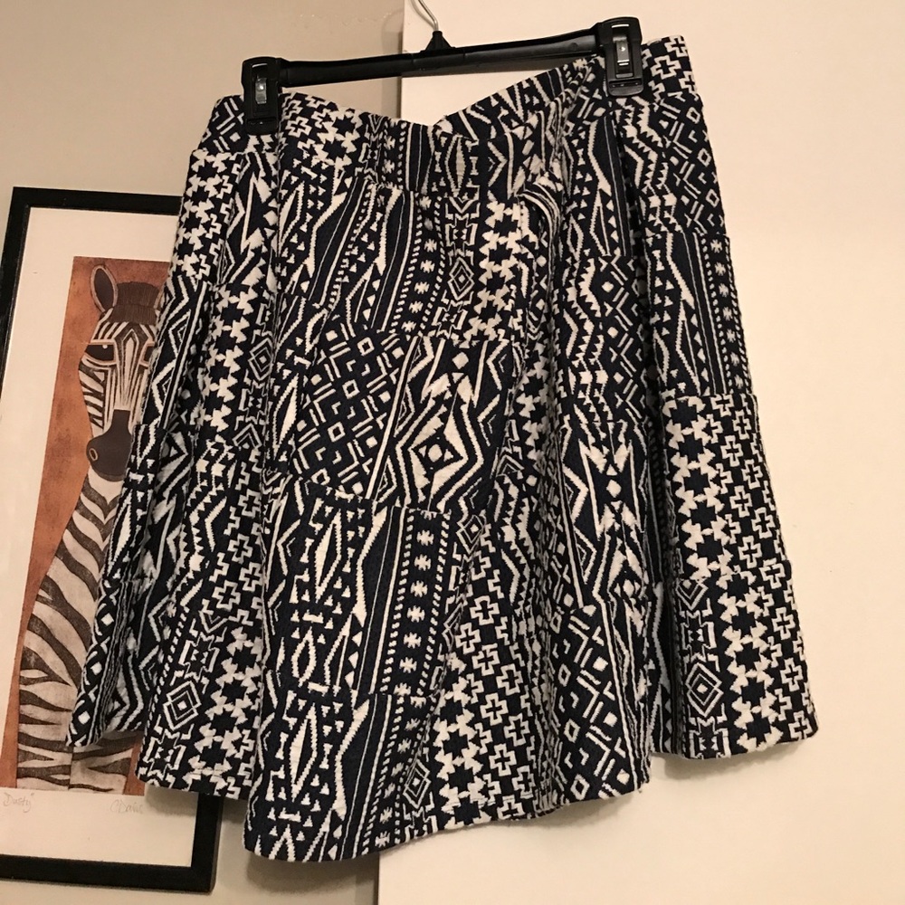 Xhilaration blue & white printed skirt
