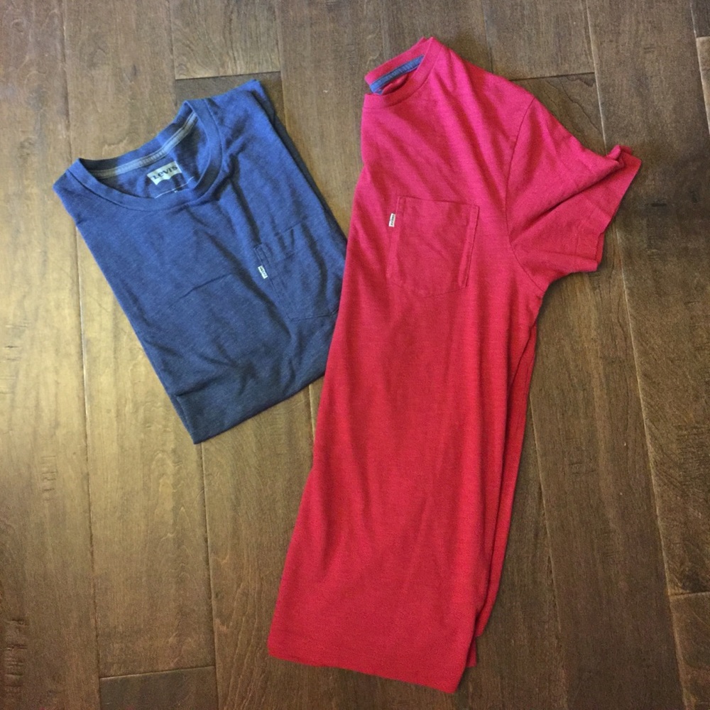 two levi’s t-shirt’s