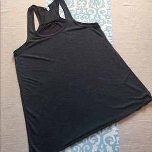 Bella flowy tank