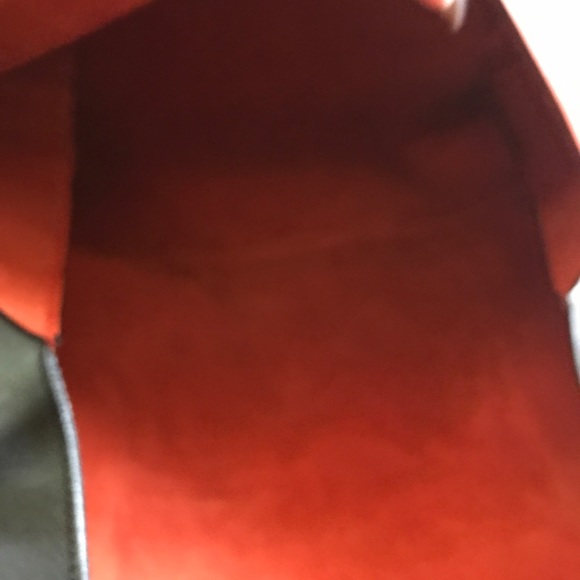 Celine Hobo - Picture 5 of 6