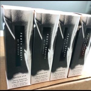 FENTY BEAUTY BY RIHANNA Match Stix FENTY BEAUTY BY RIHANNA Match Stix