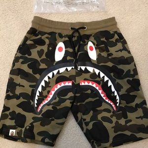Bape camo shorts