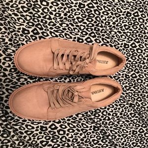 JustFab's Anouka Sneaker