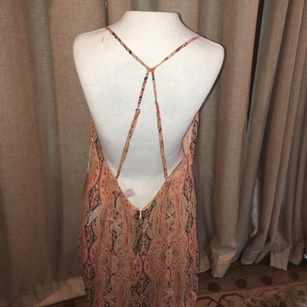 FOREVER 21 DRESS - Picture 3 of 6