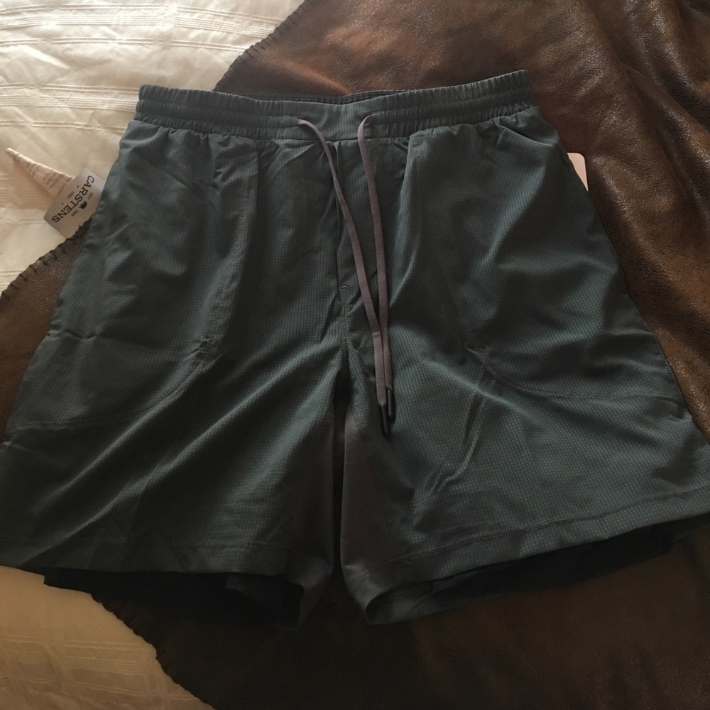 Men's lululemon shorts NWT