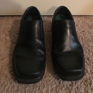Men's dress shoes