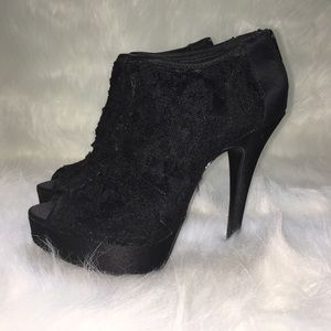 Black lace peep toe heels