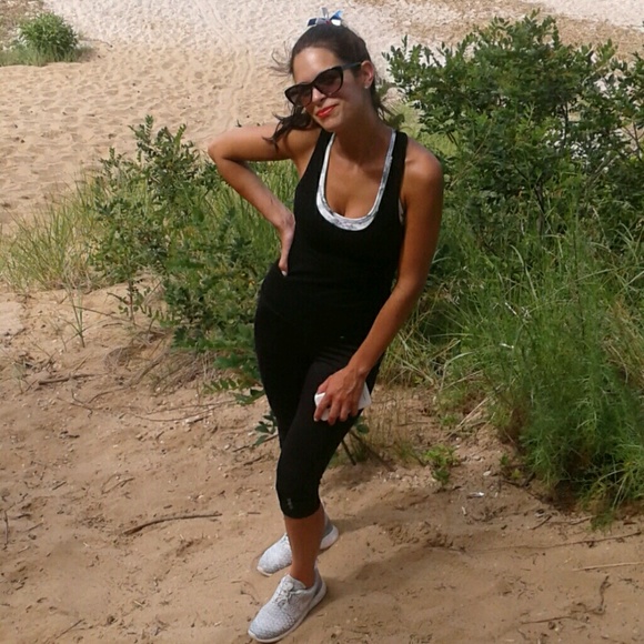 Meet your Posher, Julia - Picture 1 of 1