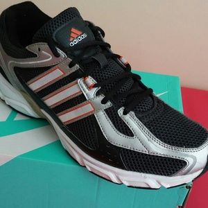 Authentic Adidas Sneakers SIZE 13 Authentic Adidas Sneakers SIZE 13