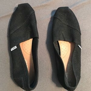 Black toms ! Size 10 tried on never worn .