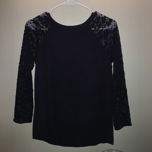 NAVY BLUE 3/4 SLEEVE SHIRT WITH LACE