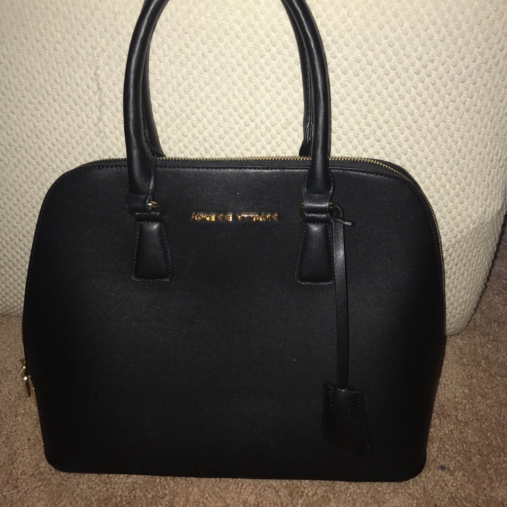 Adrienne Vittadini purse