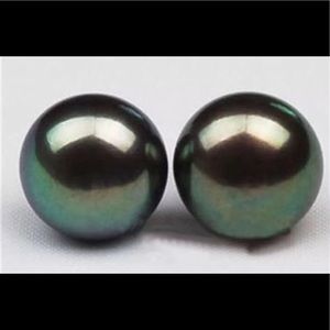 Earrings of AAAA Tahitian Pearl Silver Studs 12mm Earrings of AAAA Tahitian Pearl Silver Studs 12mm