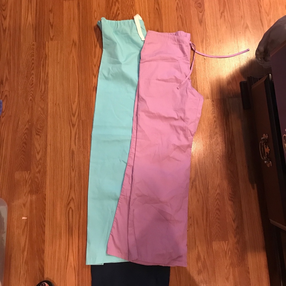 Scrub pants size small