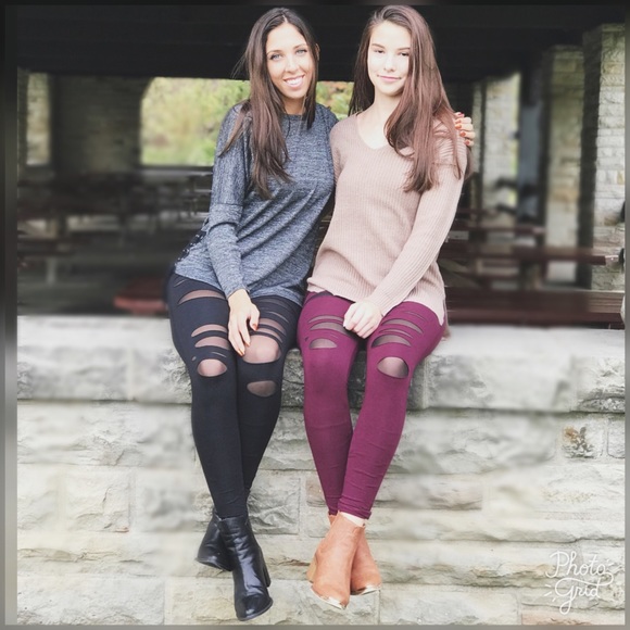 🆕🌸Wine Cut Out Mesh Leggings - Picture 3 of 6