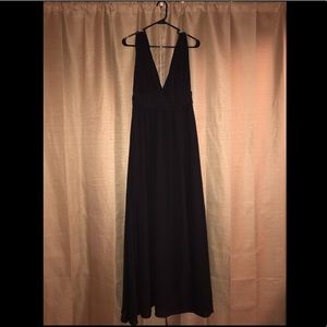 🖤 Black V-Neck & Back w/ Side Slit Maxi Dress 🖤