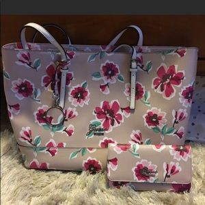 Guess Rose Sailboat Tote With Wallet