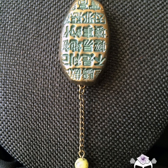 Beaded Asian Text Y Necklace - Picture 4 of 5