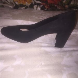 H&M suede pumps
