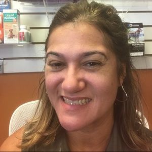 Meet your Posher, Ana