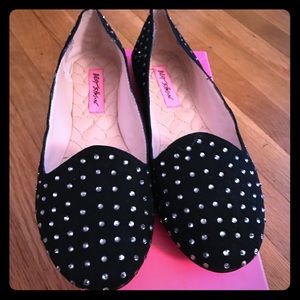 Betsy Johnson bliiingg suede shoes