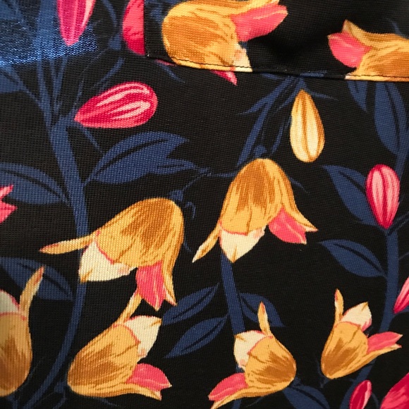 Lularoe Sarah - Picture 2 of 2