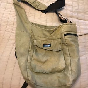 Kavu cross body bag
