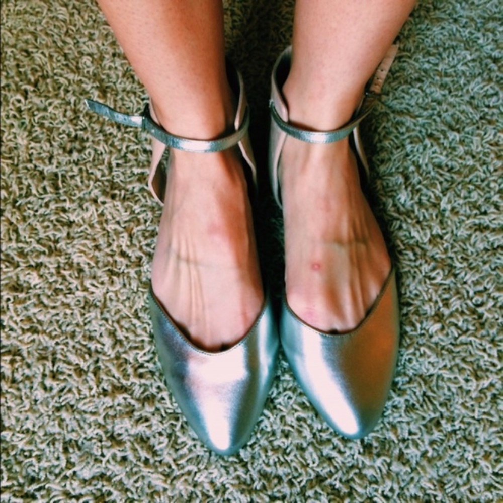 Pointed toe ankle strap flats
