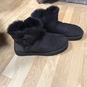Women's UGGS NEW