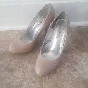 Steve Madden Nude Pumps