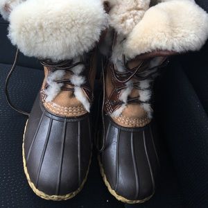 LL bean signature shearling lined boots.