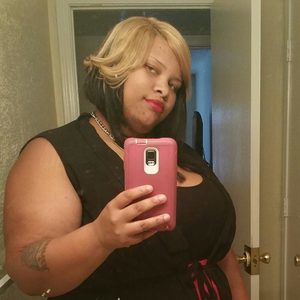 Meet your Posher, Demesha