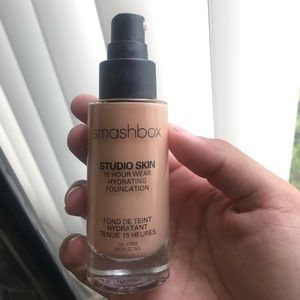 Smashbox Studio Skin foundation