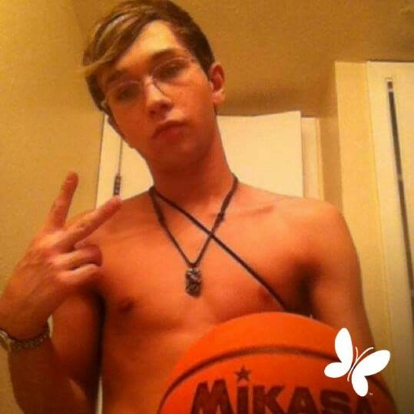 Meet your Posher, Timothy lee - Picture 1 of 1