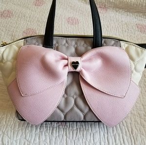 FLASH SALE Betsey Johnson Bow Purse