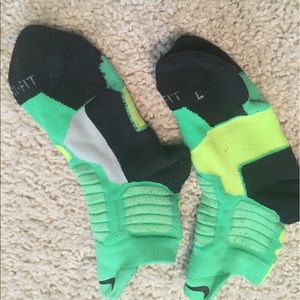 Nike low dri fit basketball socks