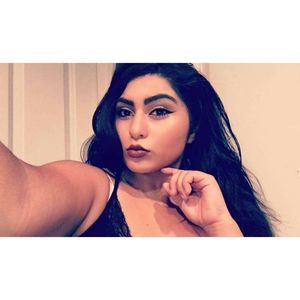 Meet your Posher, Crystal