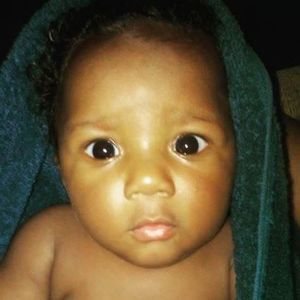 Meet your Posher, Aquanette