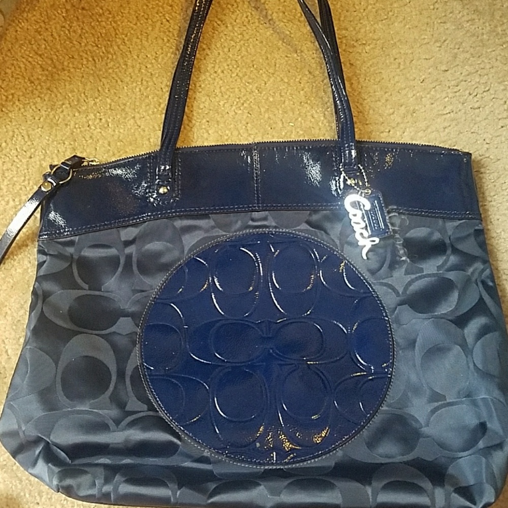 AUTHENTIC Coach Handbag