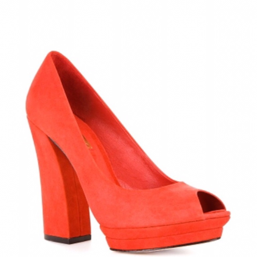 BCBGMAXAZRIA Ma-Dahlia Peep toe Pump Red-size 5.5