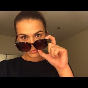 Meet your Posher, Liberty