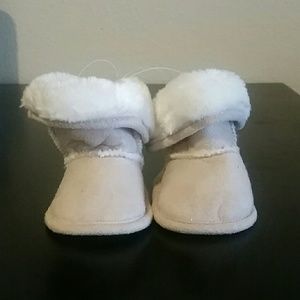 H&M newborn boots