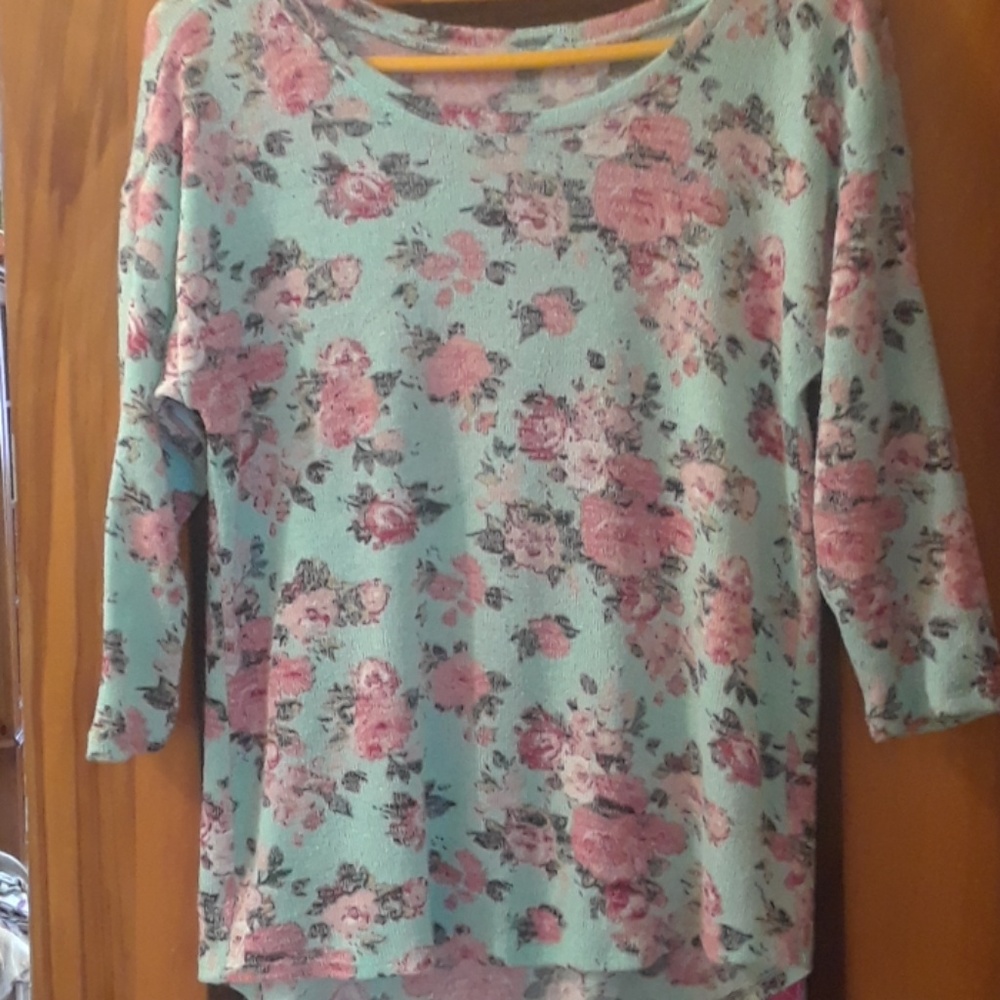 Rose top