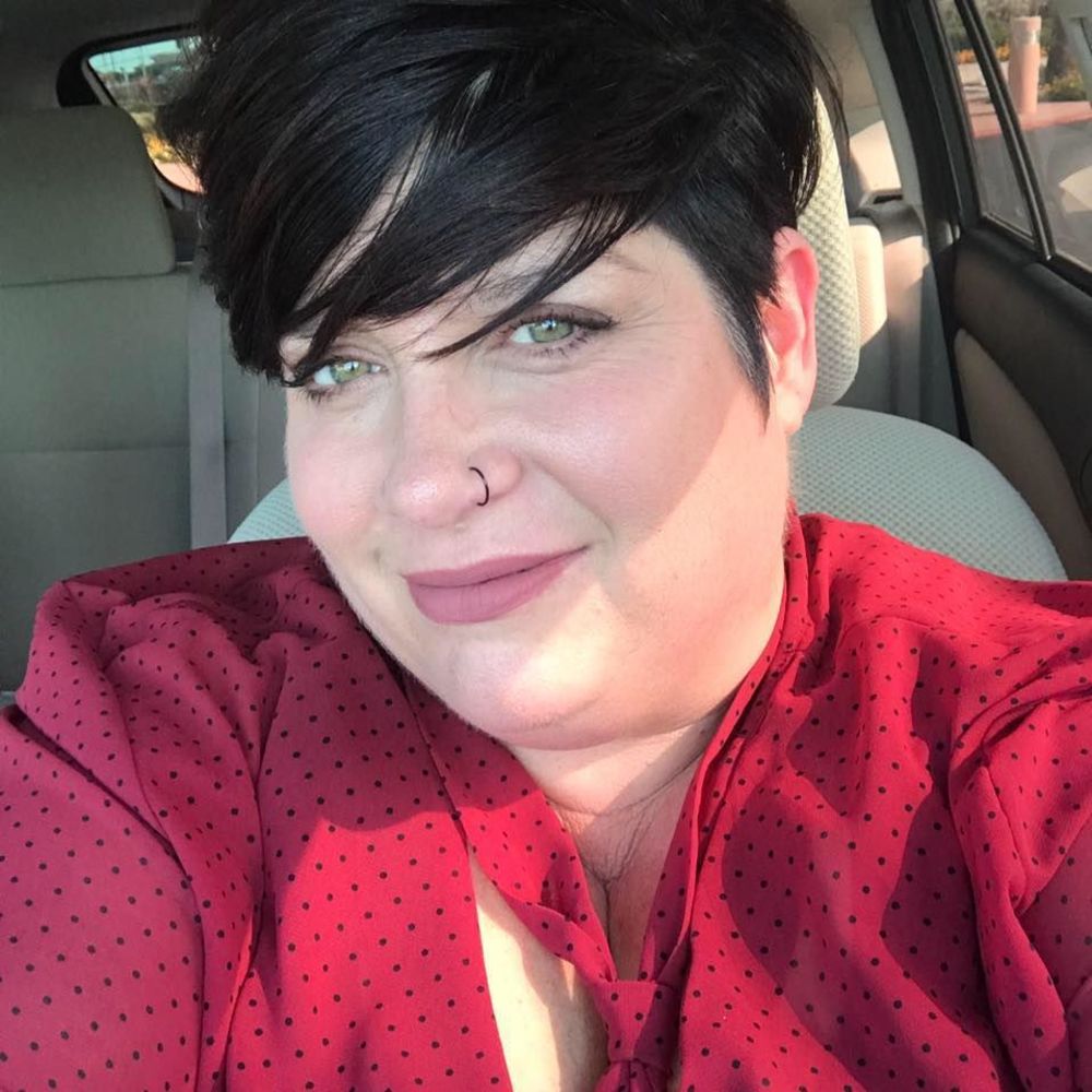 Meet your Posher, Ronni