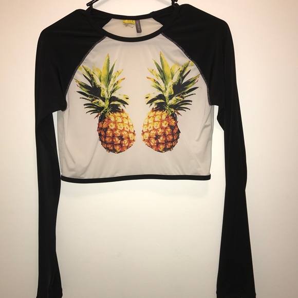 Dresses - Picture 7 of 8