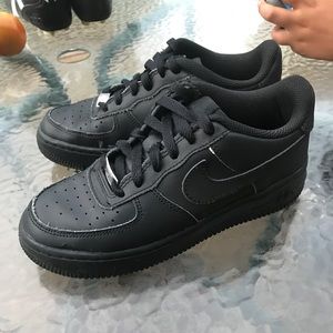 Boys size 3.5Y Nike Air Force 1s WORN ONCE