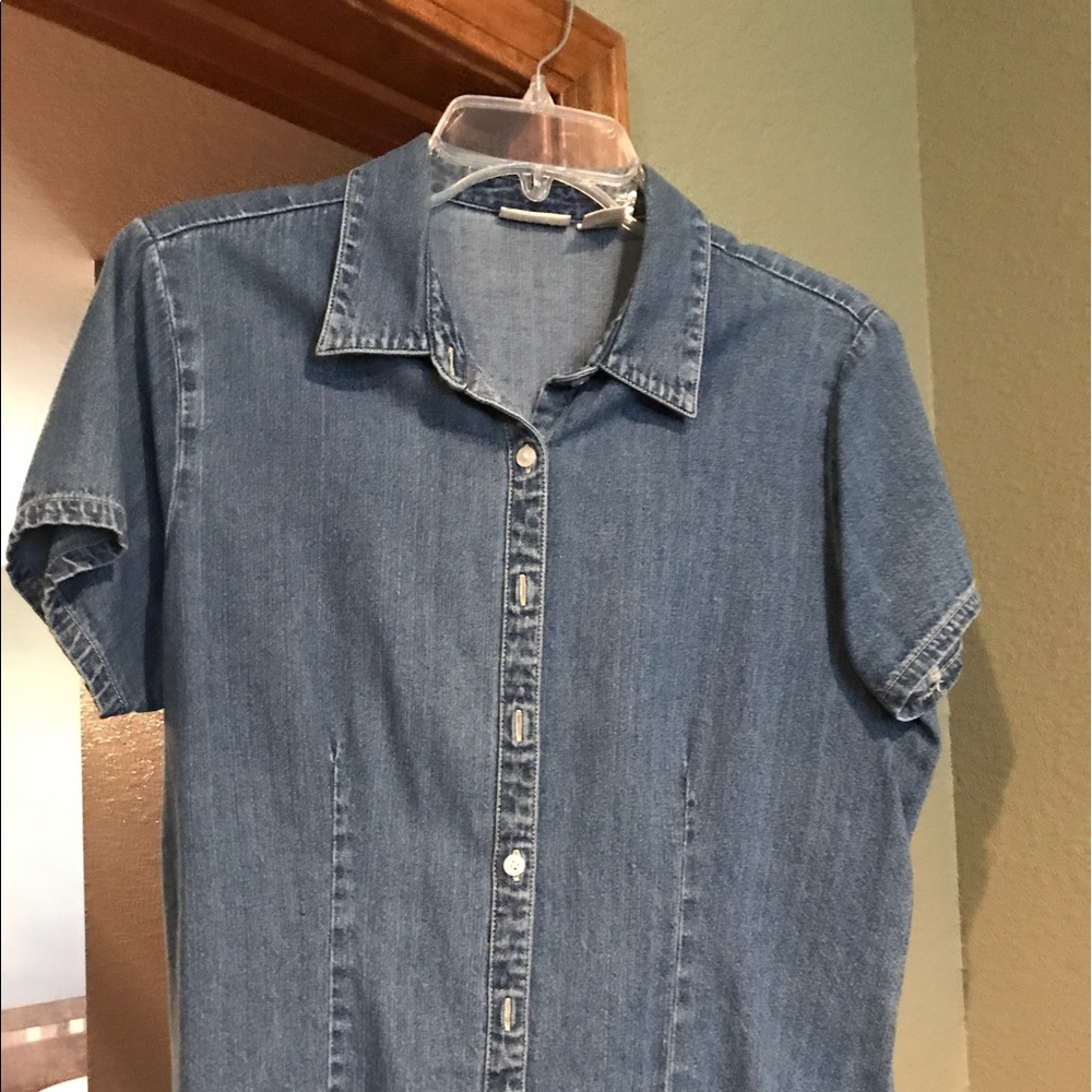 Fitted Denim shirt
