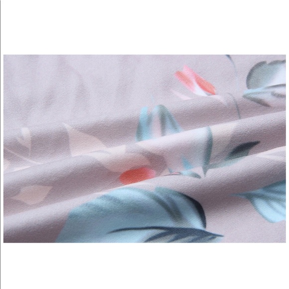 NEW Floral Print Halter Sleeveless Jumpsuit Romper - Picture 7 of 8