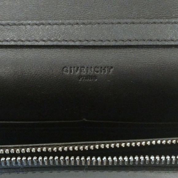 xxSOLDxx✨Givenchy Pandora Star Wallet Chain Bag - Picture 3 of 8