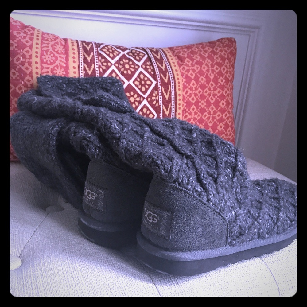 Gray Cardi UGGS